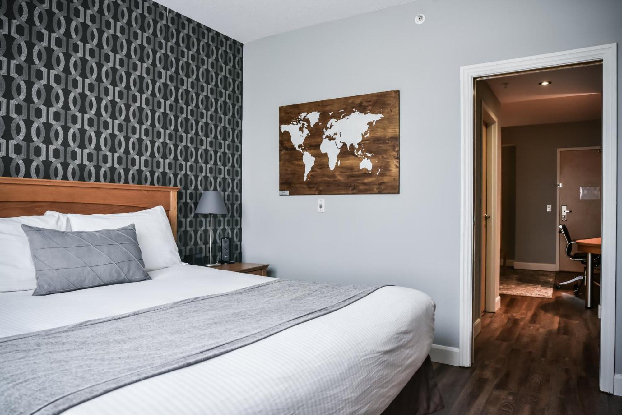 Cambridge Hotel And Conference Centre Экстерьер фото